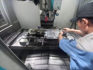 Gia công khuôn ép nhựa