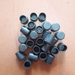 nút bịt nhựa vuông và tròn